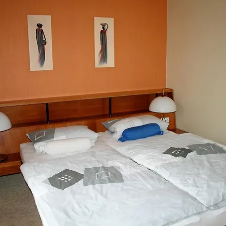 Appartementanlage Eldena Fewo 13&16 Lobbe
